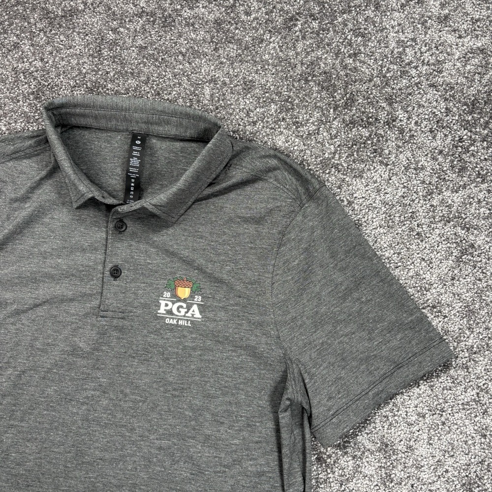 Lululemon Polo Shirt Mens Medium Gray Short Sleeve 2023 PGA Oak Hill Golf